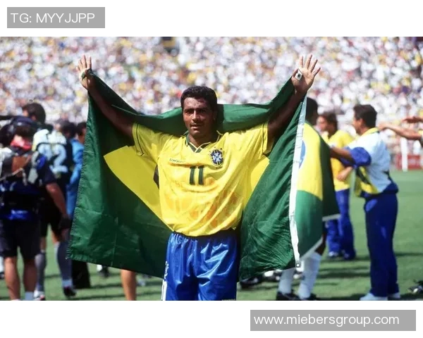 以足球中锋球星名字串联辉煌瞬间全面解读绿茵场上的进攻艺术